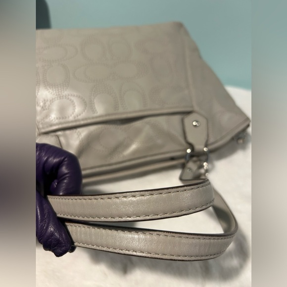 Coach shoulder bag large size. Authentic & pre-owned. - Picture 6 of 6